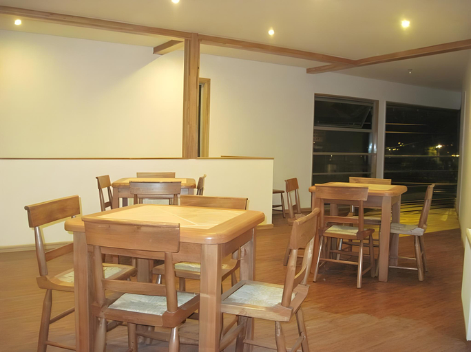 Others 5, Apart Hotel Quillango, Magallanes