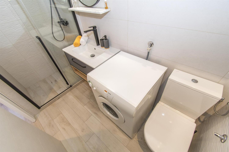 Bathroom 2, Apartments Njoko, Vodice