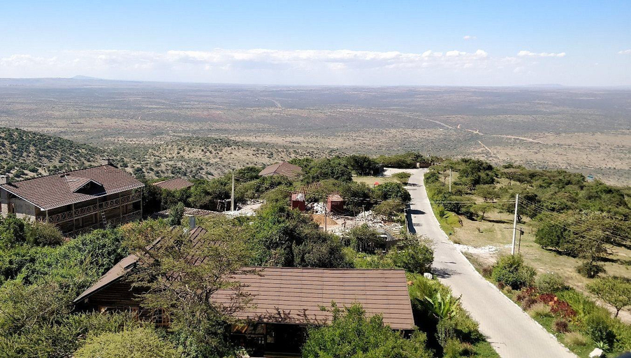 Others 4, Lerruat Log Resort, Kajiado West