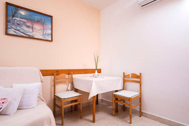 Bedroom 2, Apartments Zlata, Stari Grad