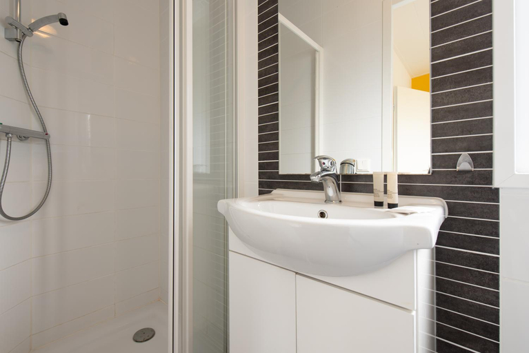 Bathroom 4, Kompas Camping VZW- Westende, West-Vlaanderen