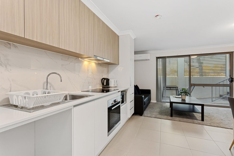 Others 5, Yaran Suites, Rockingham