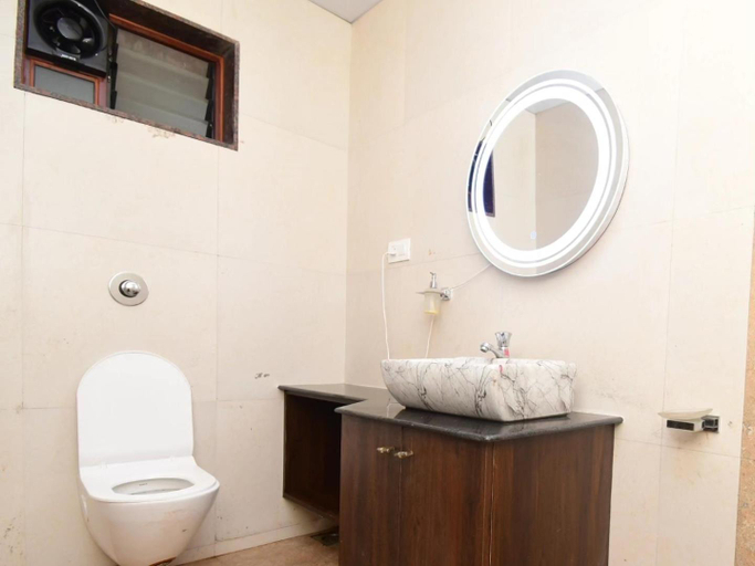 Bathroom 2, Waves and Vibes Resort, Pune