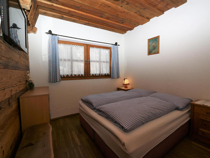 Bedroom 2, Holiday Home in Grossarl with Mountain Views, Sankt Johann im Pongau
