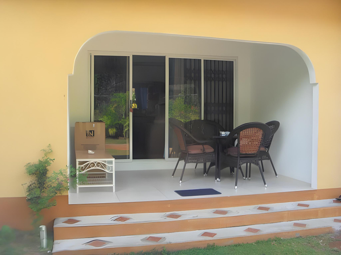 Others 2, Farida Apartments