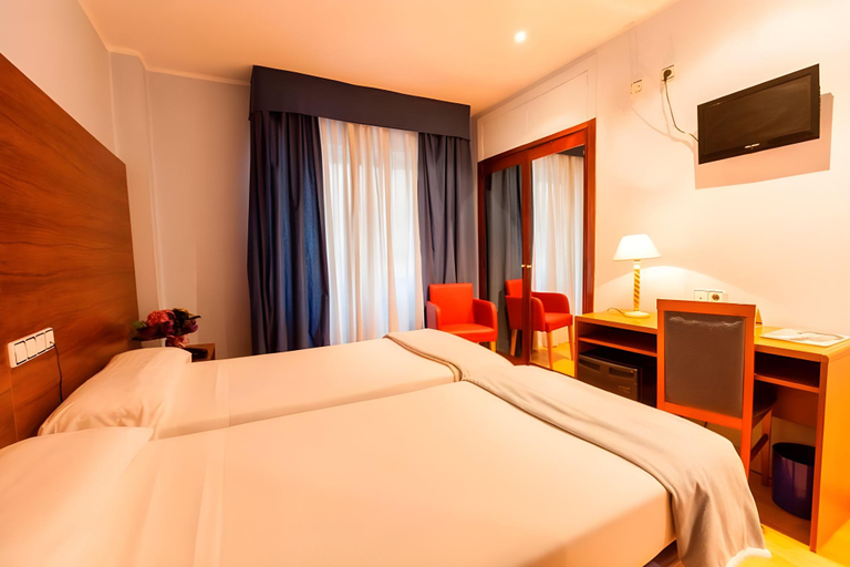 Others 3, Hotel City Express Covadonga , Asturias