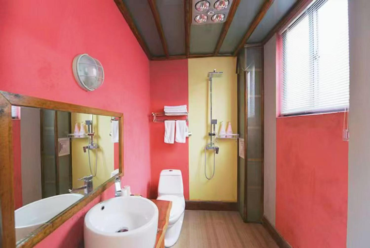 Bathroom 2, Erhaike Seaview Inn, Dali Bai