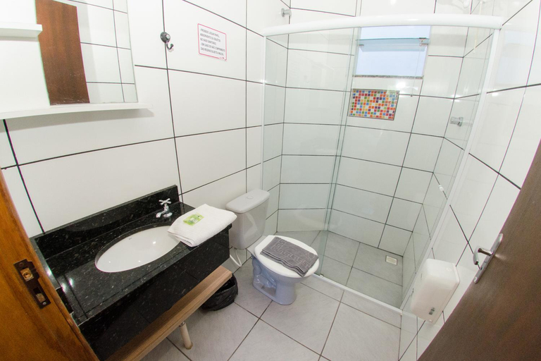 Bathroom 3, Pousada Rosa, Penha