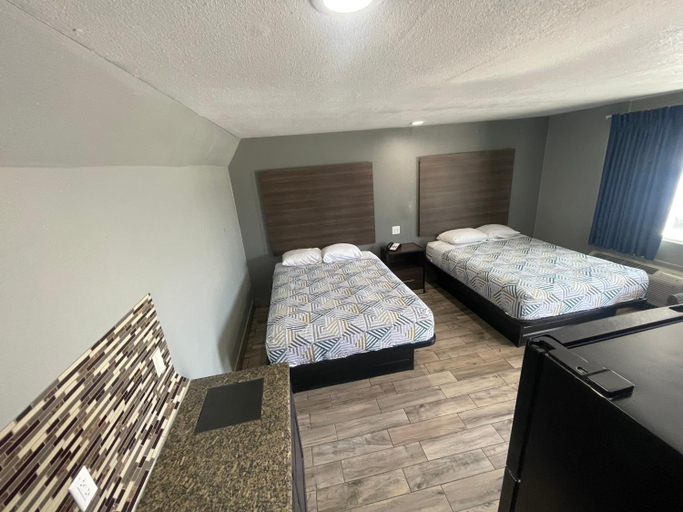 Bedroom 2, Gateway Motor Inn, Tulsa