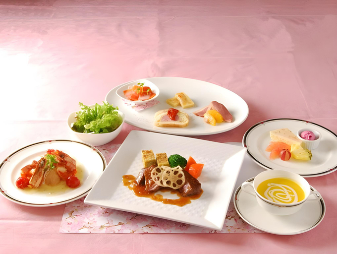 Others 3, Takato Sakura Hotel, Ina