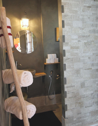 Bathroom 3, Agrilunassa Eco GuestHouse and Cottage, Imperia