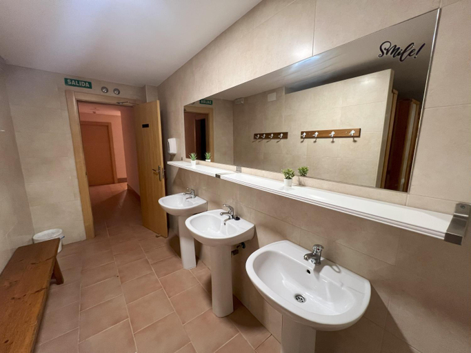 Bathroom 4, Ikigai Albergue, La Rioja