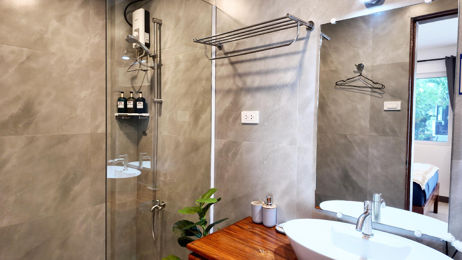 Bathroom 3, Dolce Amore Resort, San Juan