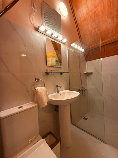 Bathroom, Aquamare Beach Camp Resort, Larena