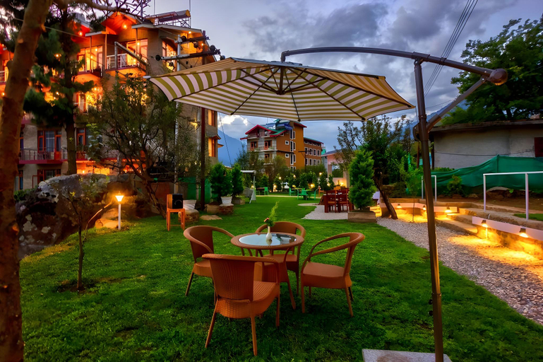 Food & Drinks 3, Hotel Mountain Face, Kullu