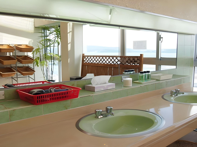 Bathroom 3, Suzunami Hotel, Toba
