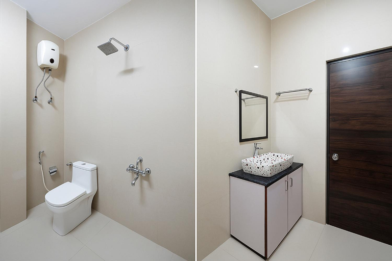 Bathroom 4, FabHotel Frolic Luxury Stay, Gautam Buddha Nagar