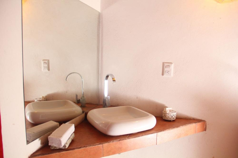 Bathroom 5, Hotel Ecovergel Carretera Nacional, Allende