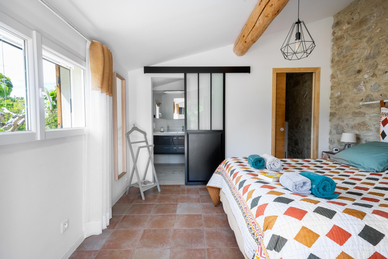 Bedroom 2, Gite Les Aiguillans, Drôme