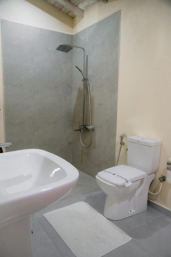 Bathroom 4, Nikara Nature Resort, Pothuvil