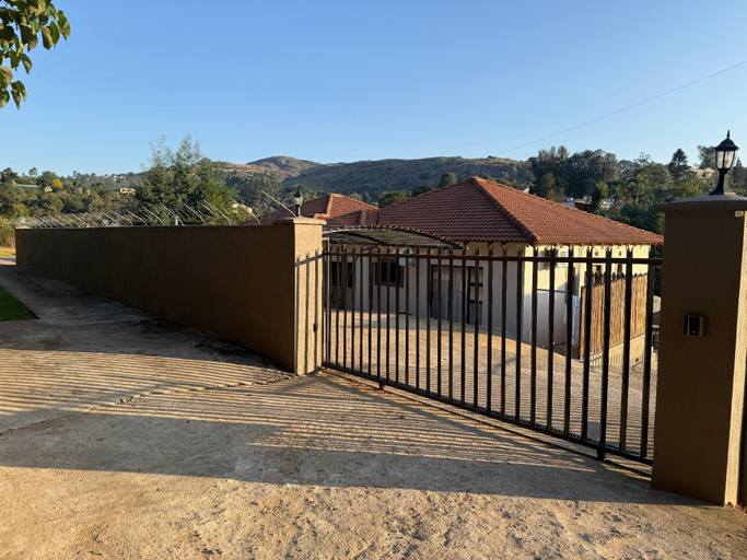 Others 4, Mountain Drive Apartments, Mbabane East