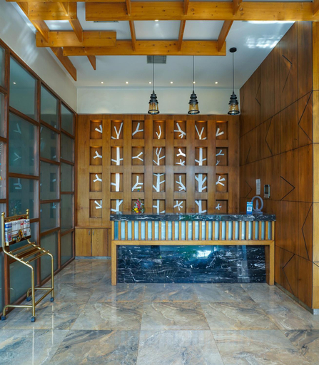 Public Area 2, Hotel Aurus, Ahmadnagar