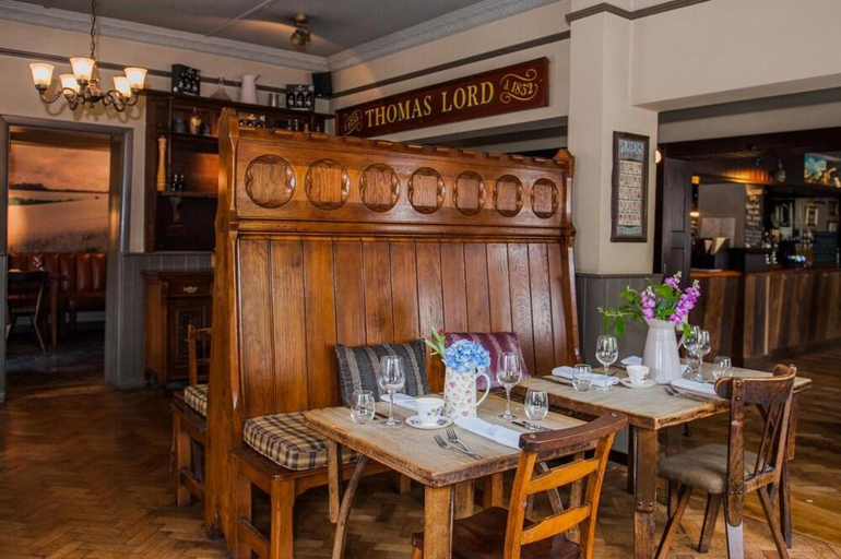 Food & Drinks 4, The Thomas Lord, Hampshire