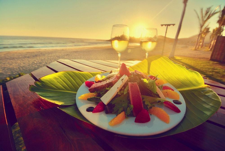 Food & Drinks 5, CERRITOS SURF COLONY, La Paz