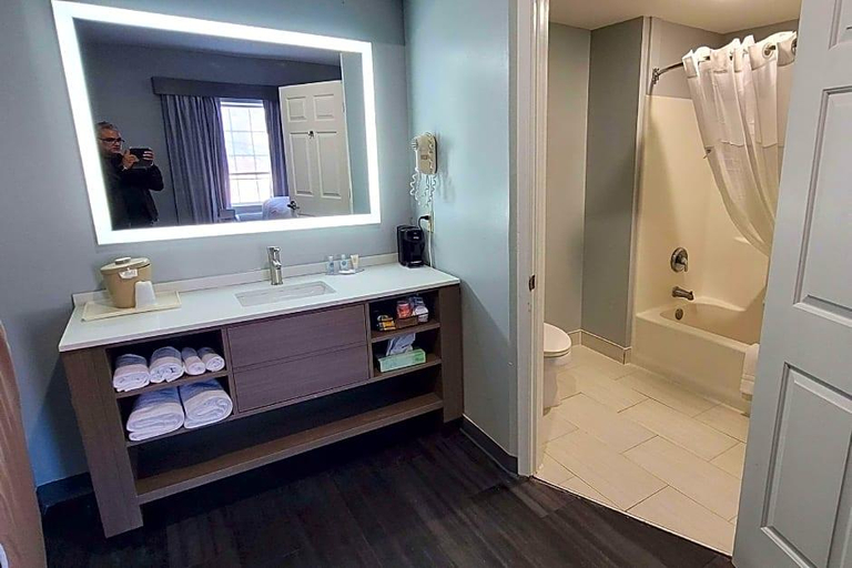 Bathroom 3, Baymont by Wyndham Lafayette Airport, Lafayette