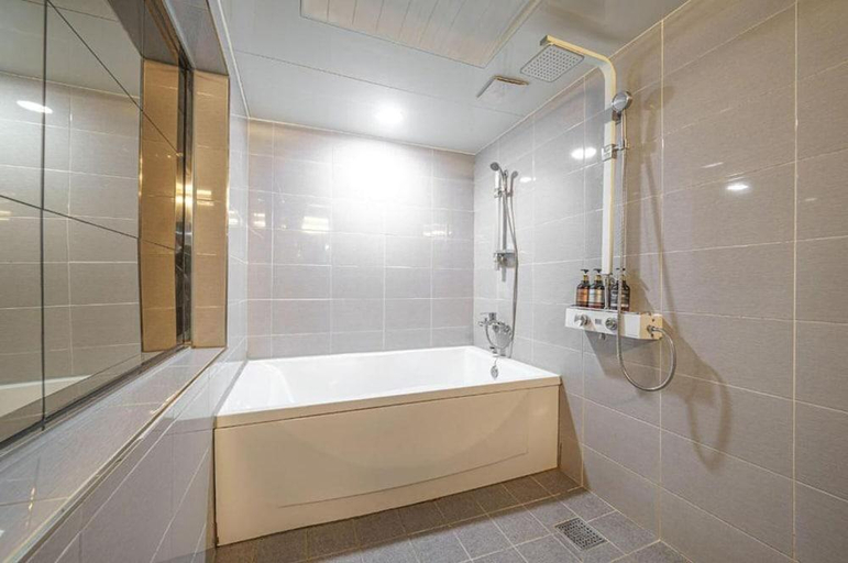 Bathroom 3, Incheon (Juan) Tomato Hotel, Nam