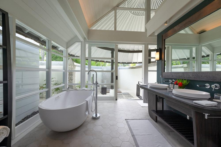 Bathroom 4, Four Seasons Resort Maldives at Kuda Huraa, Kaafu Atoll