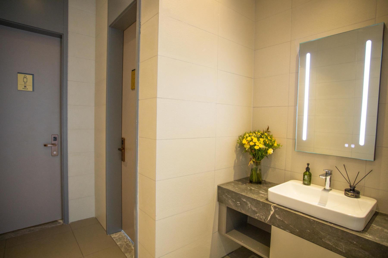 Bathroom, Motel Rudong Administrative Center, Nantong