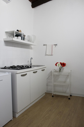 Others 5, Terrasini 2000 Home Holidays, Palermo