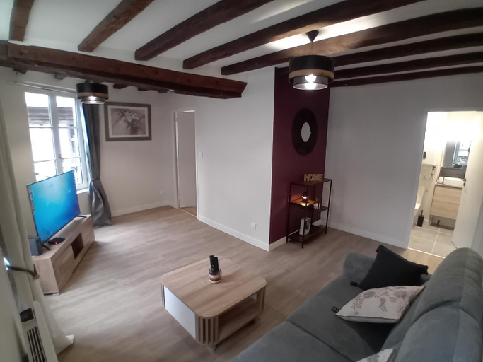 Others 2, LE VIEUX LAVAL, Mayenne