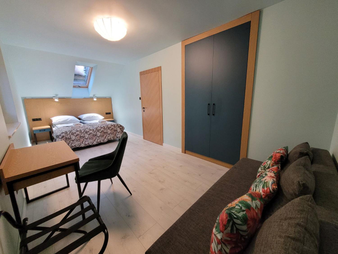 Bedroom 2, OW Krakus I - pokoje i domki, Nowy Dwór Gdański