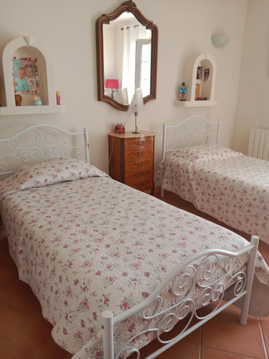 Others 5, Maison des pruniers, Haute-Corse
