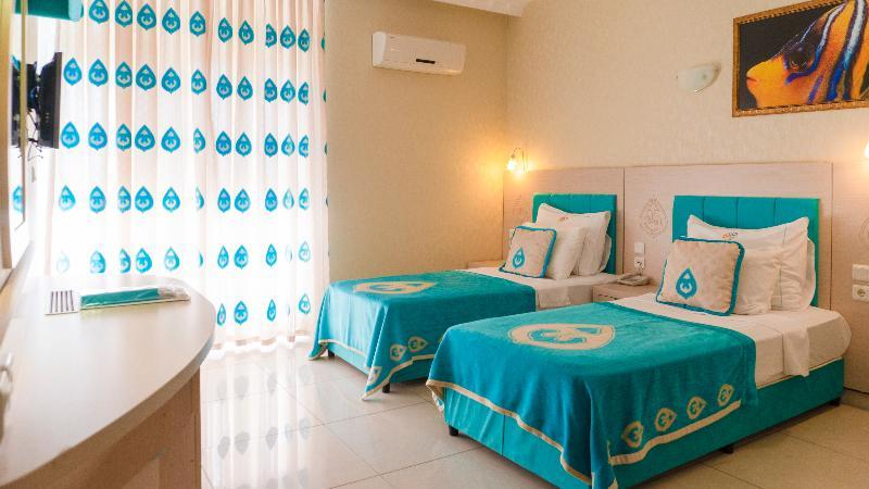 Bedroom 4, Daima Biz Hotel, Kemer