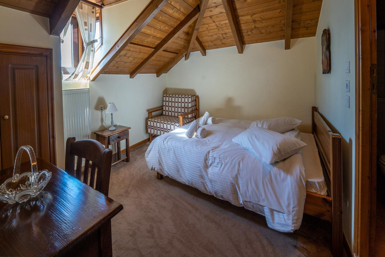 Bedroom 2, Semeli Guesthouse, Central Greece