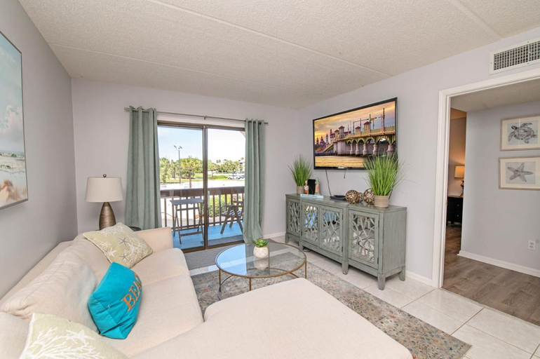 Facilities 4, 4205 Courtyard Villa 2nd Fl N, Saint Johns