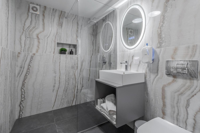 Bathroom, Oasis Rooms, Oradea