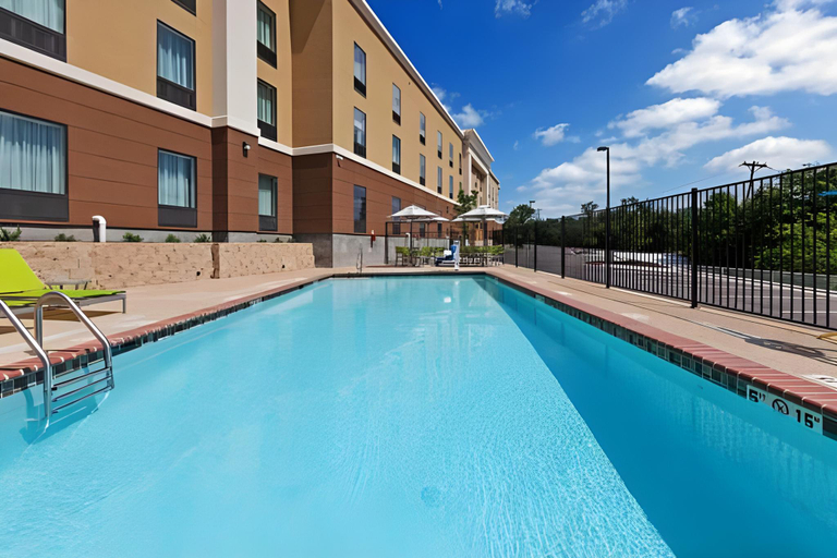 Sport & Beauty 5, Hampton Inn & Suites Georgetown, Williamson