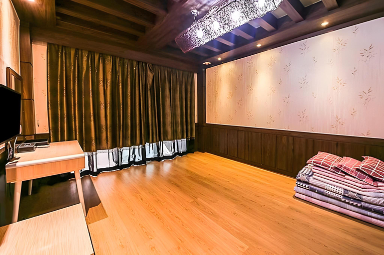 Others 3, Taean (Anmyeondo) Donga Resort Pension, Taean