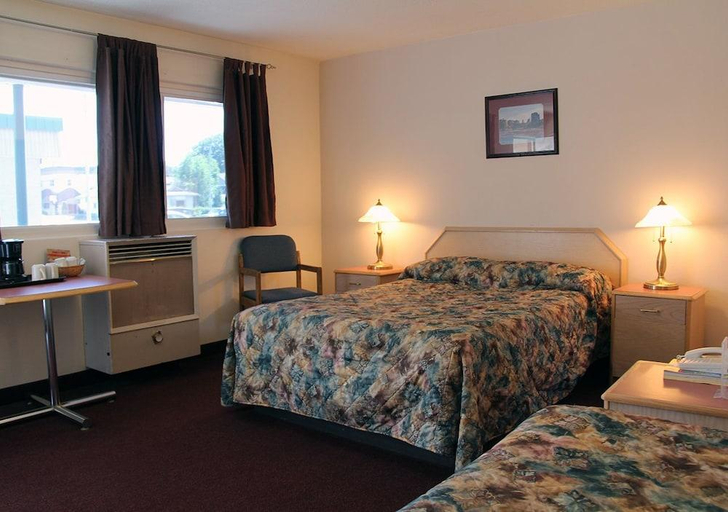 Bedroom 2, Silver Star Motel, North Okanagan