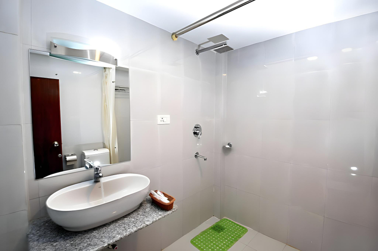 Bathroom 4, Hotel Sapana Garden, Bagmati