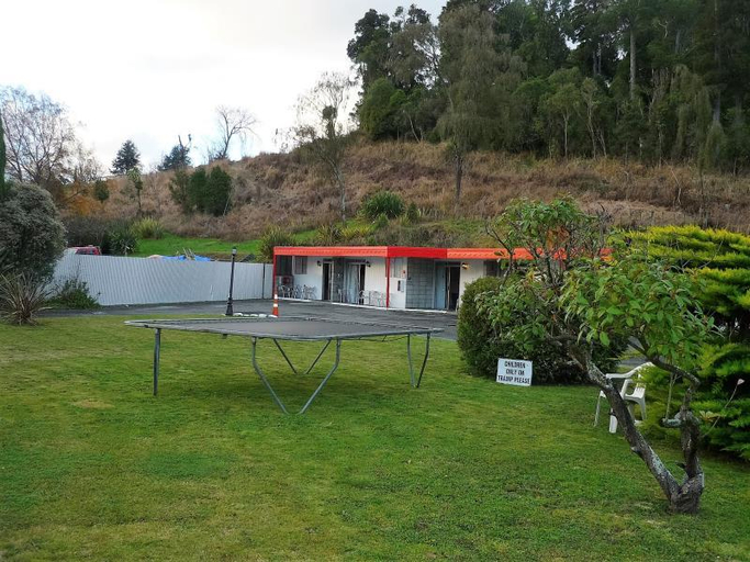 Others 4, Safari Motel, Rangitikei