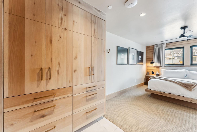 Bedroom 2, The Carlin Hotel, Summit