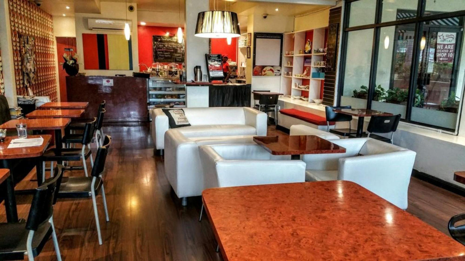 Food & Drinks, Eclipse Suite Guest Apartments