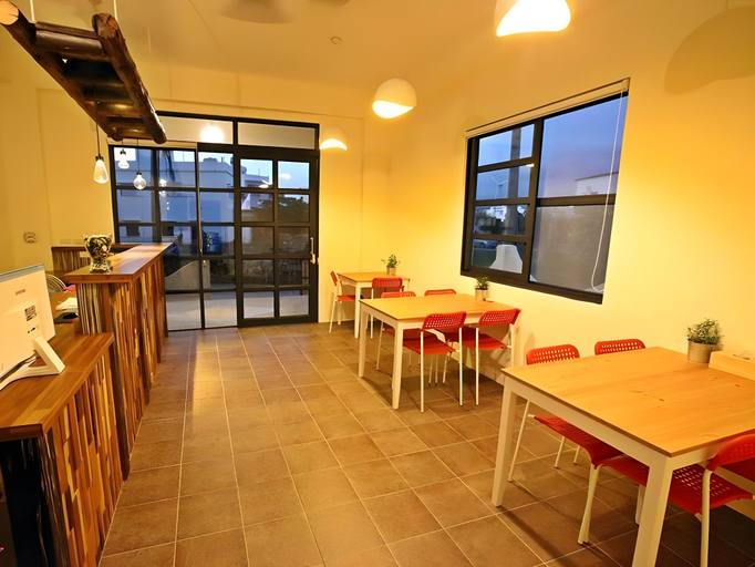 Others 5, Oats B&B , Pingtung