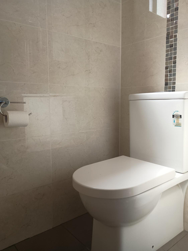 Others 2, Baulkham Hills Deluxe King Room with Ensuite, Private Access & Air Con, Baulkham Hills - Central