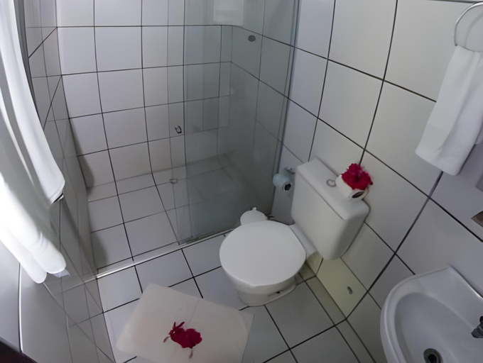 Bathroom 4, Pousada Lenda das Aguas, Fernando de Noronha